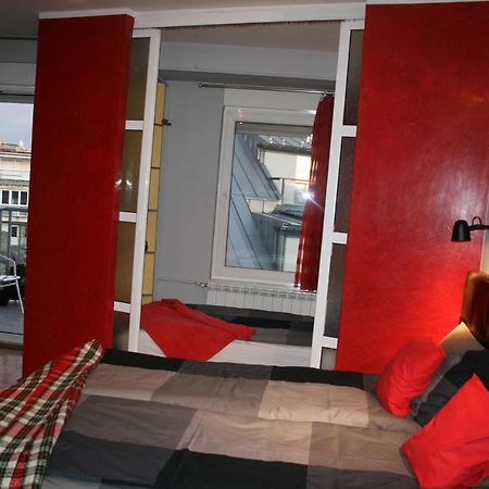 Savinac Apartman U Srcu Beograda, Trg Slavija Esterno foto