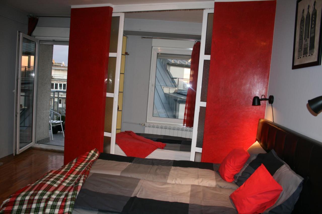 Savinac Apartman U Srcu Beograda, Trg Slavija Esterno foto