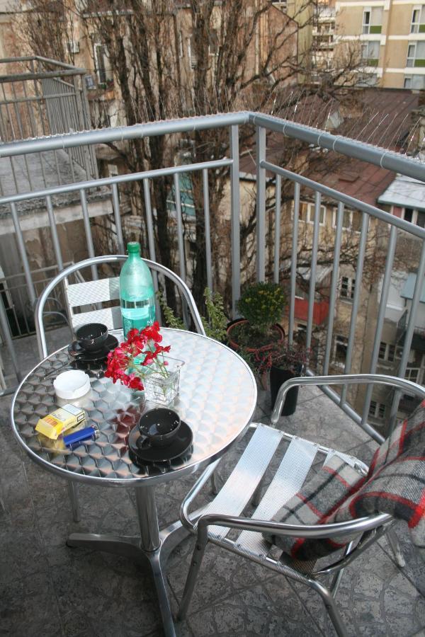 Savinac Apartman U Srcu Beograda, Trg Slavija Esterno foto