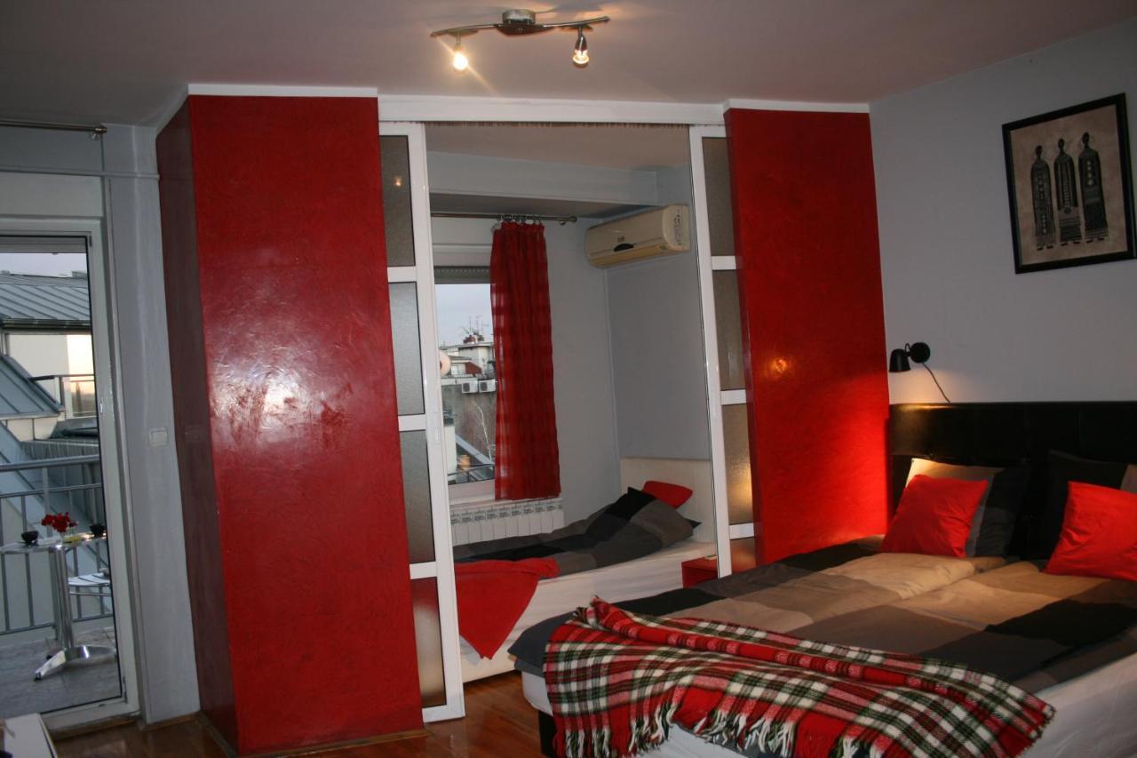 Savinac Apartman U Srcu Beograda, Trg Slavija Esterno foto