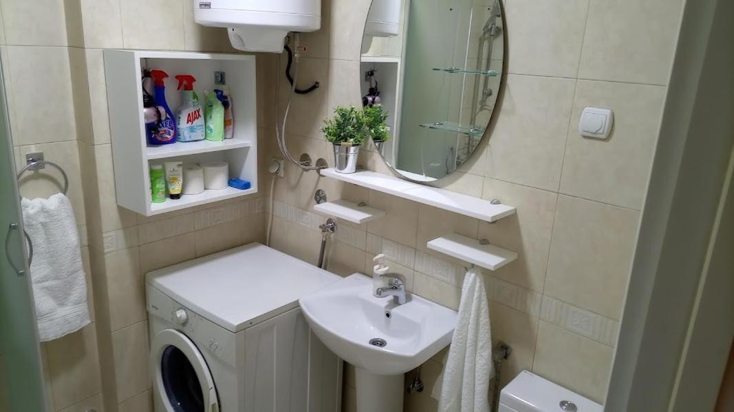Savinac Apartman U Srcu Beograda, Trg Slavija Esterno foto