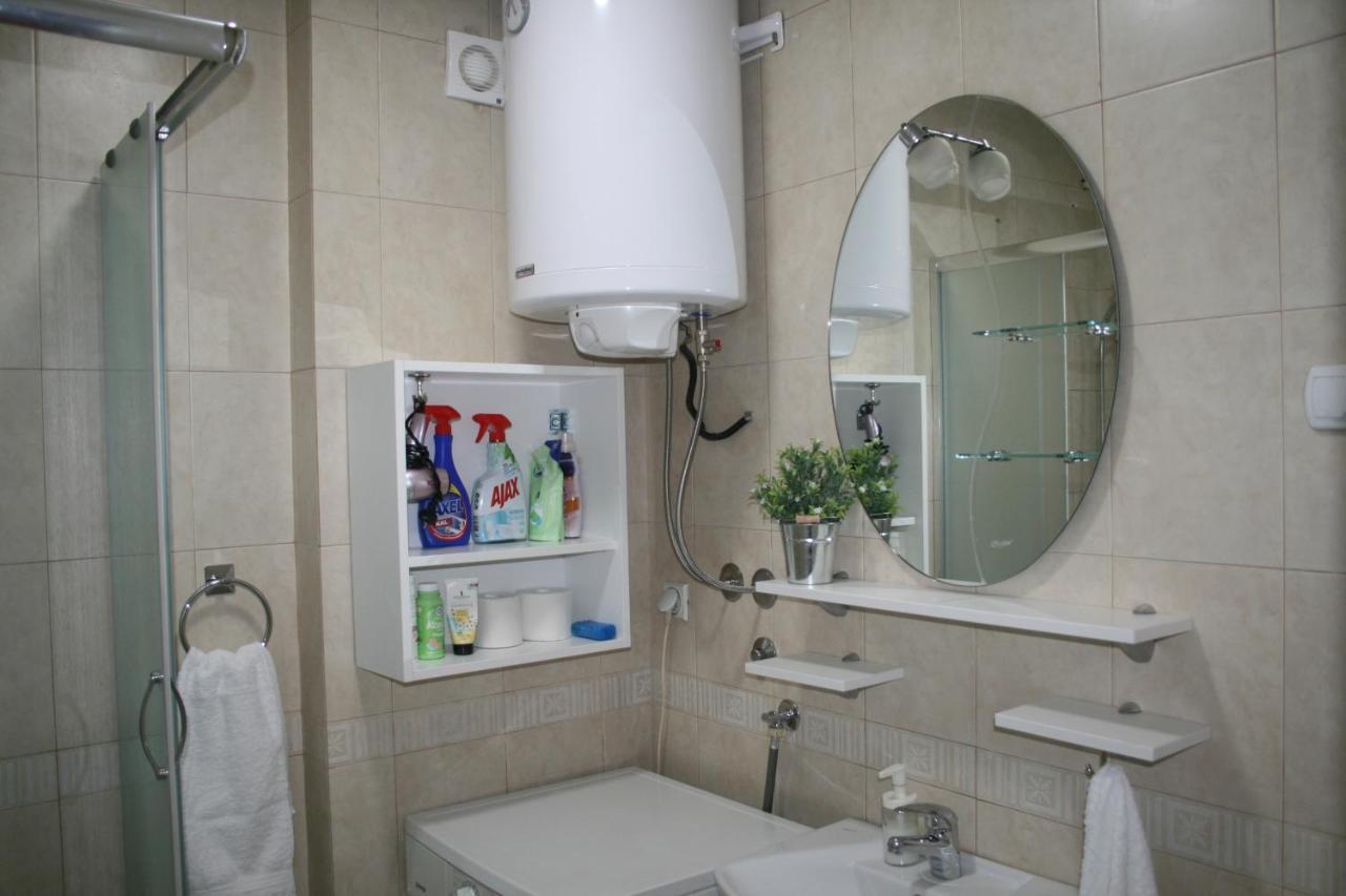 Savinac Apartman U Srcu Beograda, Trg Slavija Esterno foto